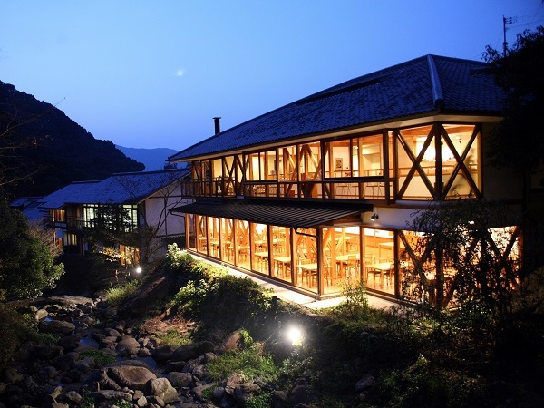 椎葉山荘